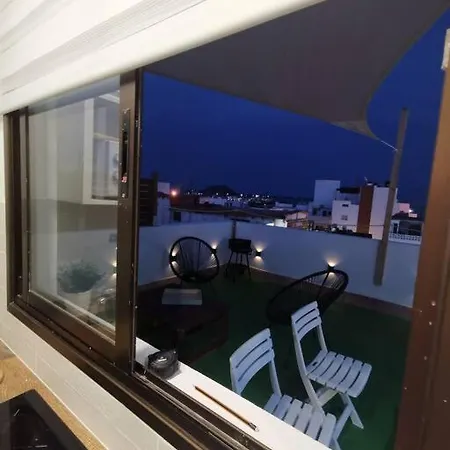 Con Vistas Al Mar En El Centro De Apartment Corralejo