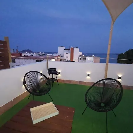 Con Vistas Al Mar En El Centro De Apartamento *